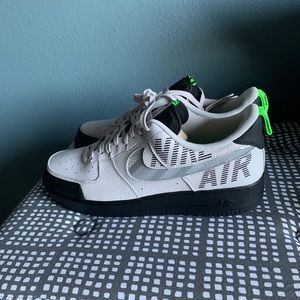 Nike Air Force 1 LV8